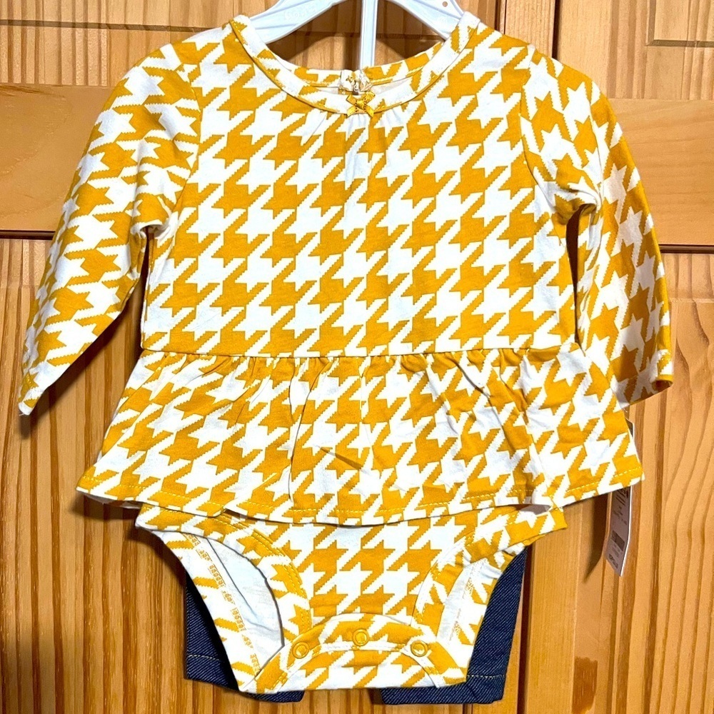 Carter's 2-Piece
Houndstooth Bodysuit